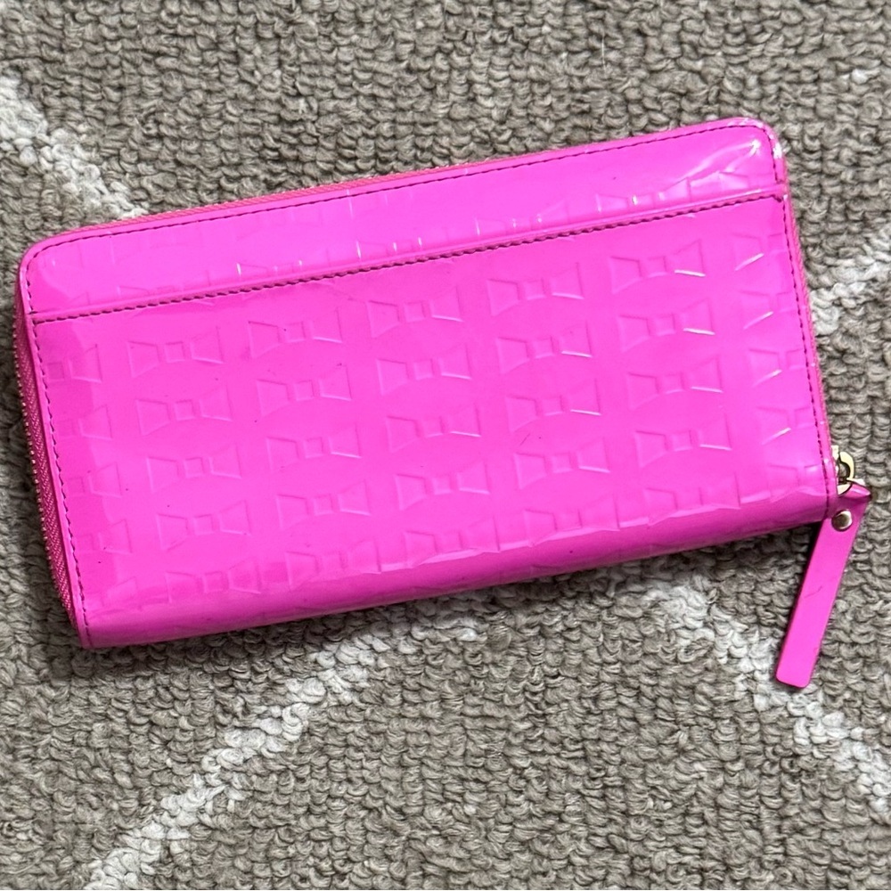 Kate Spade Pink and Cream Wallet with Structured Design - Picture 2 of 6